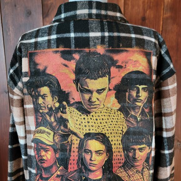 Stranger Things Women XS Flannel Button Up Oversized Logo Graphic Earth Tones - Picture 11 of 15